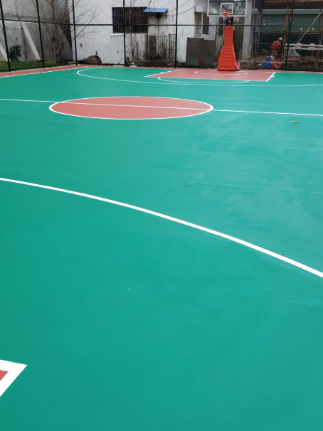 溧水 球场长期使用易出现地面开裂